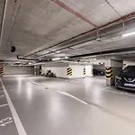 Apartman Z Parkingiem, Obok Metra. Varsó