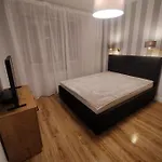 Apartmán Z Parkingiem, Obok Metra. *