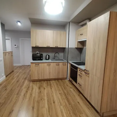 Appartement Z Parkingiem, Obok Metra.