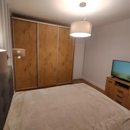 Z Parkingiem, Obok Metra. Appartement *