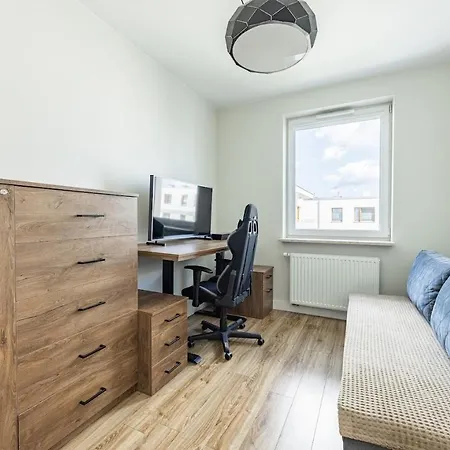 Z Parkingiem, Obok Metra. Appartement *