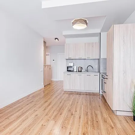 Appartement Z Parkingiem, Obok Metra. Varsovie