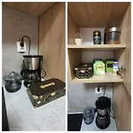 Z Parkingiem, Obok Metra. Apartamento